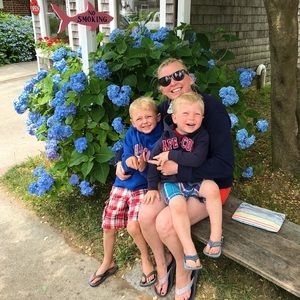 Meet your Posher, Lawrel.